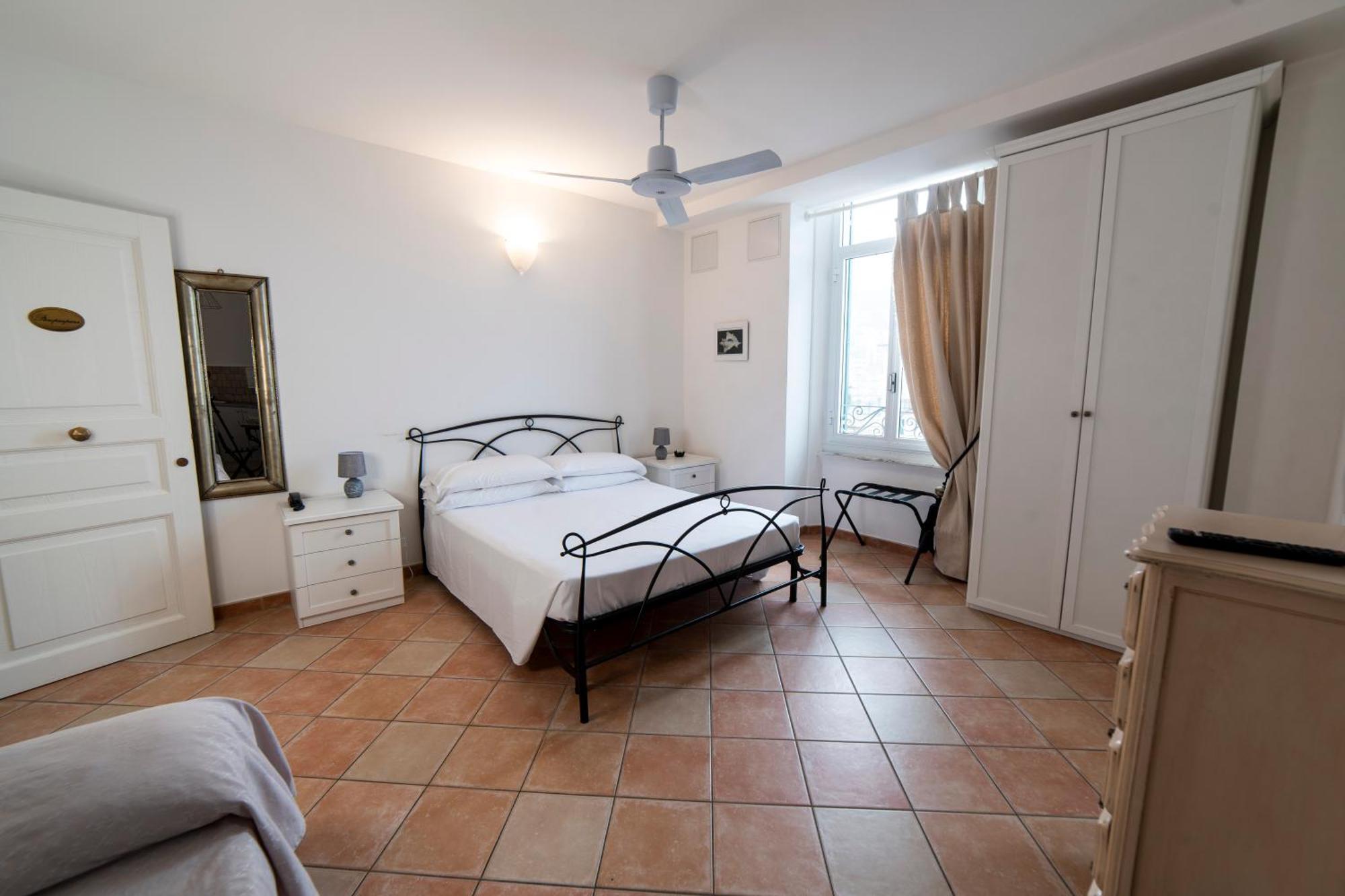 Hotel Miramare Spotorno Habitación foto