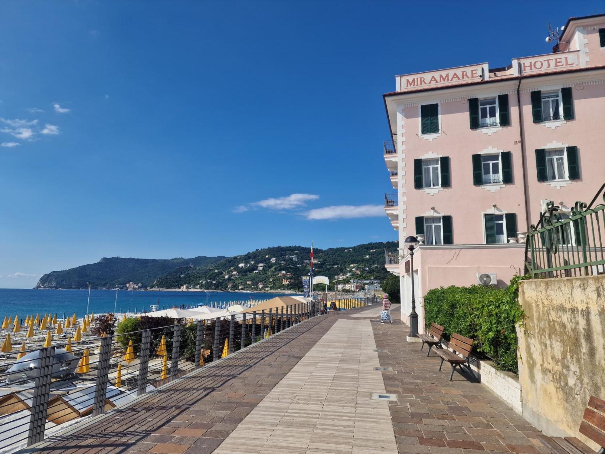 Hotel Miramare Spotorno Exterior foto